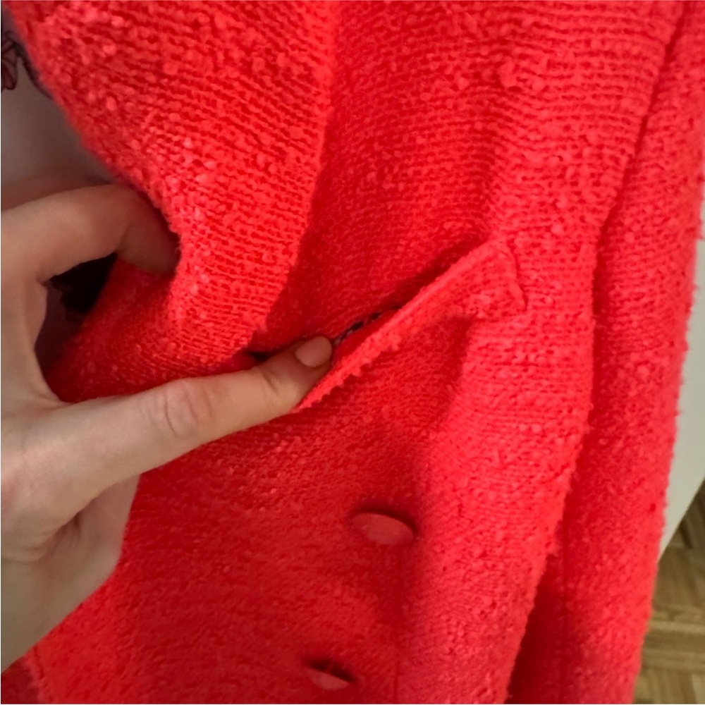 L'AGENCE Women's Vibrant Pink Textured Blazer - Picture 3 of 8